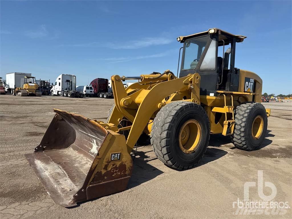 CAT 928G لوادر بعجل