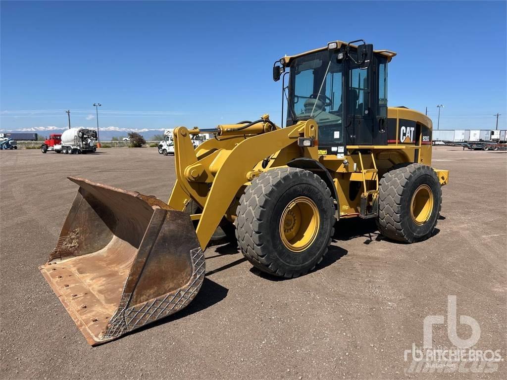 CAT 928G لوادر بعجل