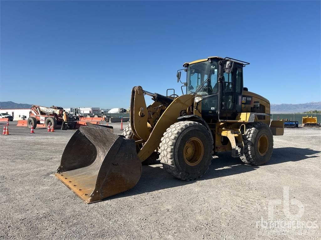 CAT 938M لوادر بعجل
