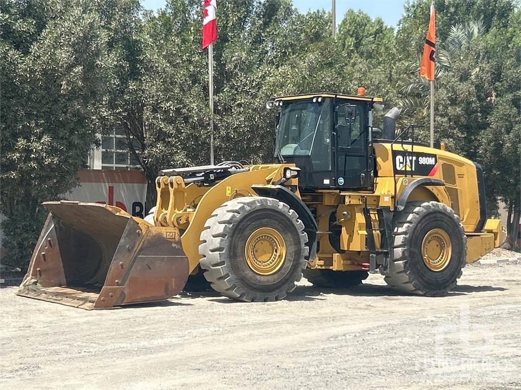 CAT 980M لوادر بعجل