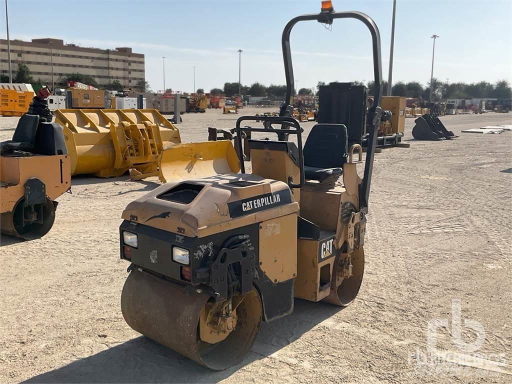 CAT CB114 مداحل ثنائية الاسطوانة