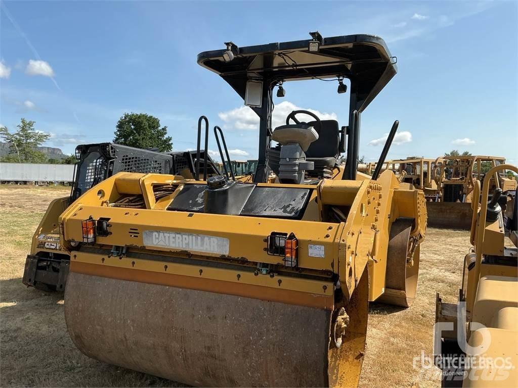 CAT CB64 مداحل ثنائية الاسطوانة