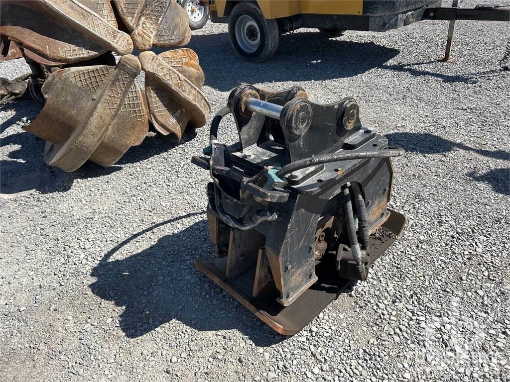 CAT CM 308 P40 مطارق / كسارات