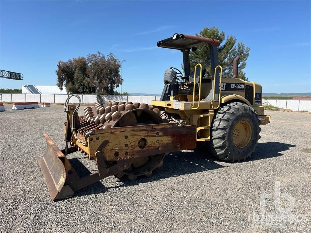 CAT CP563D مكابس المخلفات
