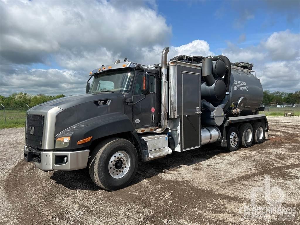 CAT CT660 شاحنات مزدوجة / خلخلة