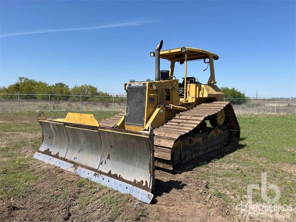 CAT D5H بلدوزرات مجنزرة