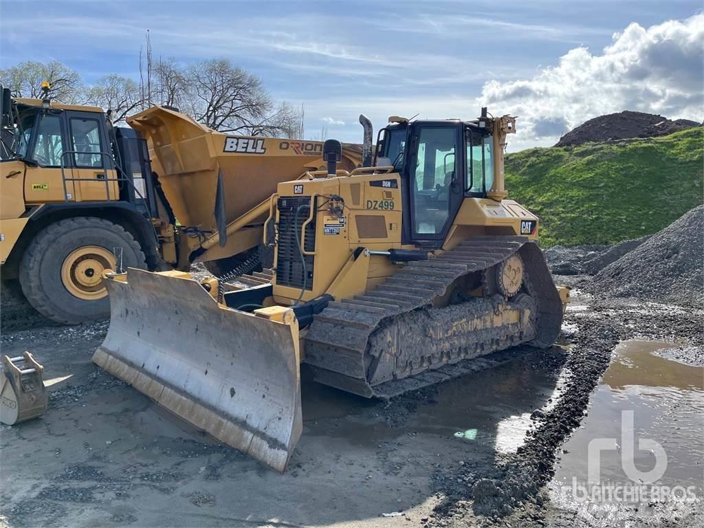 CAT D6N LGP بلدوزرات مجنزرة