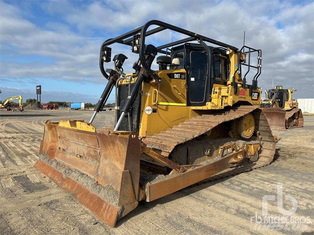 CAT D6T LGP بلدوزرات مجنزرة