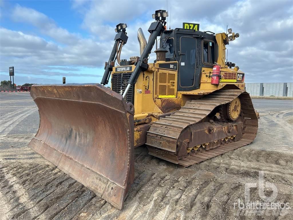 CAT D6T XW بلدوزرات مجنزرة