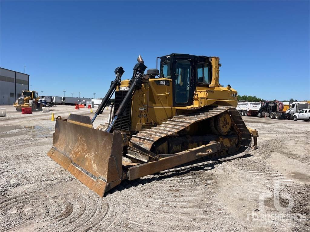 CAT D6TLGP بلدوزرات مجنزرة
