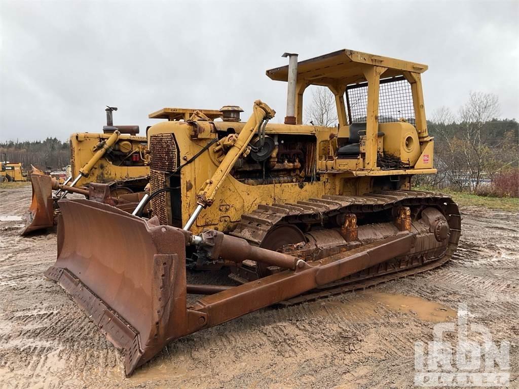 CAT D8H بلدوزرات مجنزرة