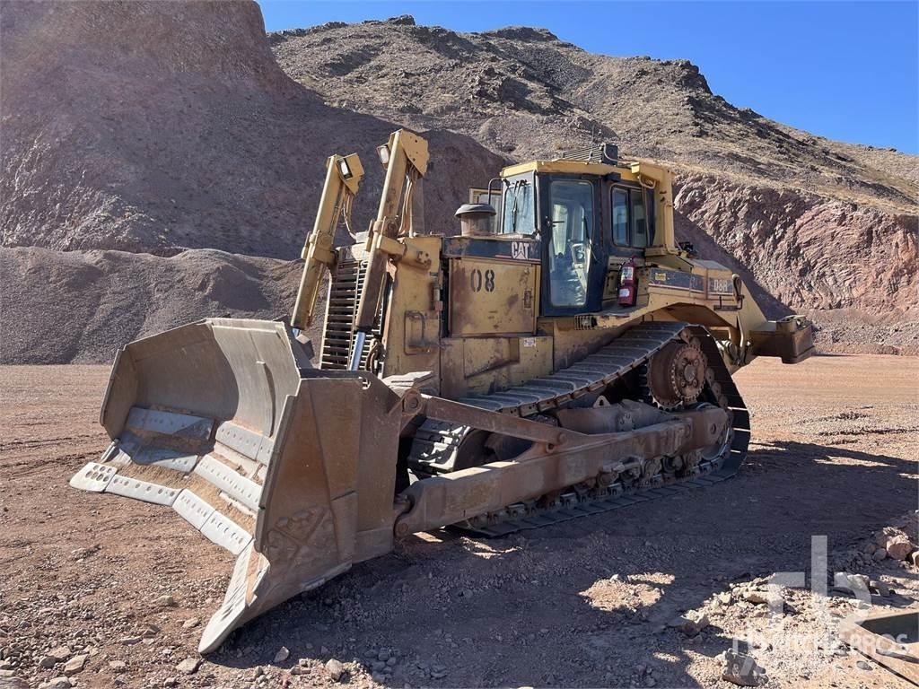 CAT D8R بلدوزرات مجنزرة