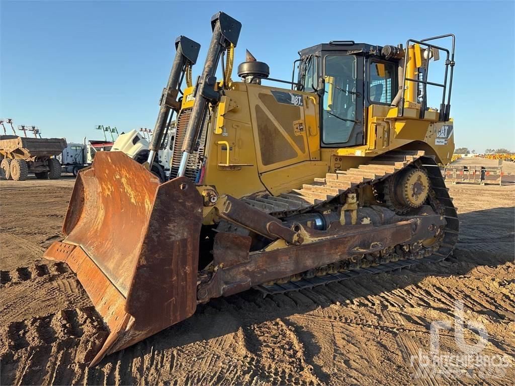 CAT D8T بلدوزرات مجنزرة