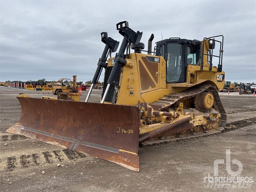 CAT D8T بلدوزرات مجنزرة