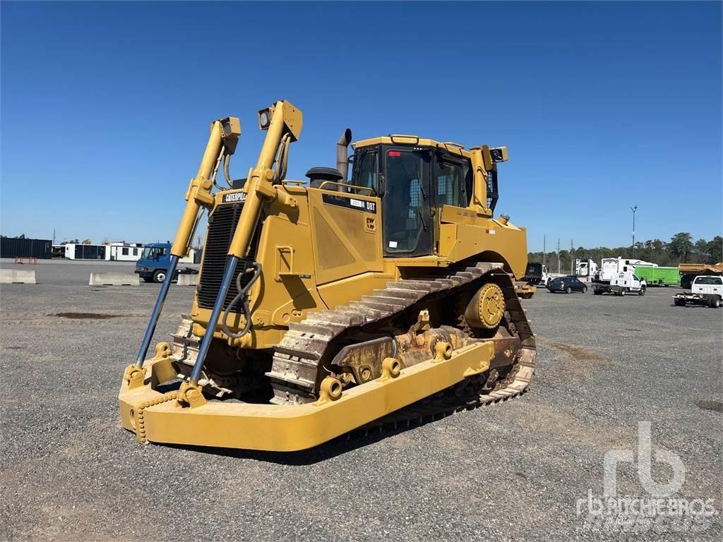 CAT D8T بلدوزرات مجنزرة