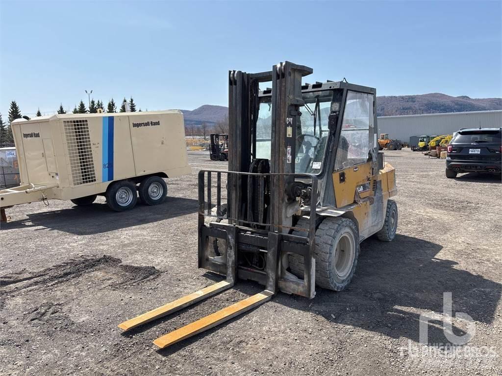 CAT DP45 شاحنات الديزل