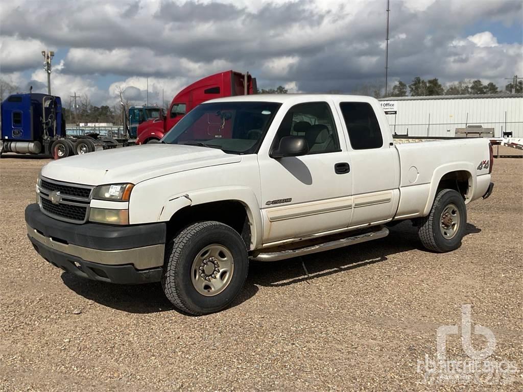 Chevrolet 2500 شاحنات خفيفة/مفصلية الجوانب