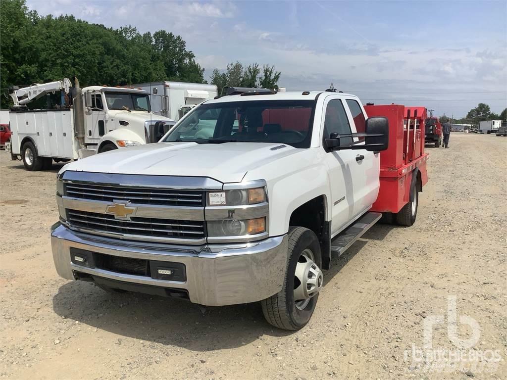 Chevrolet 3500 شاحنات ذات صهاريج