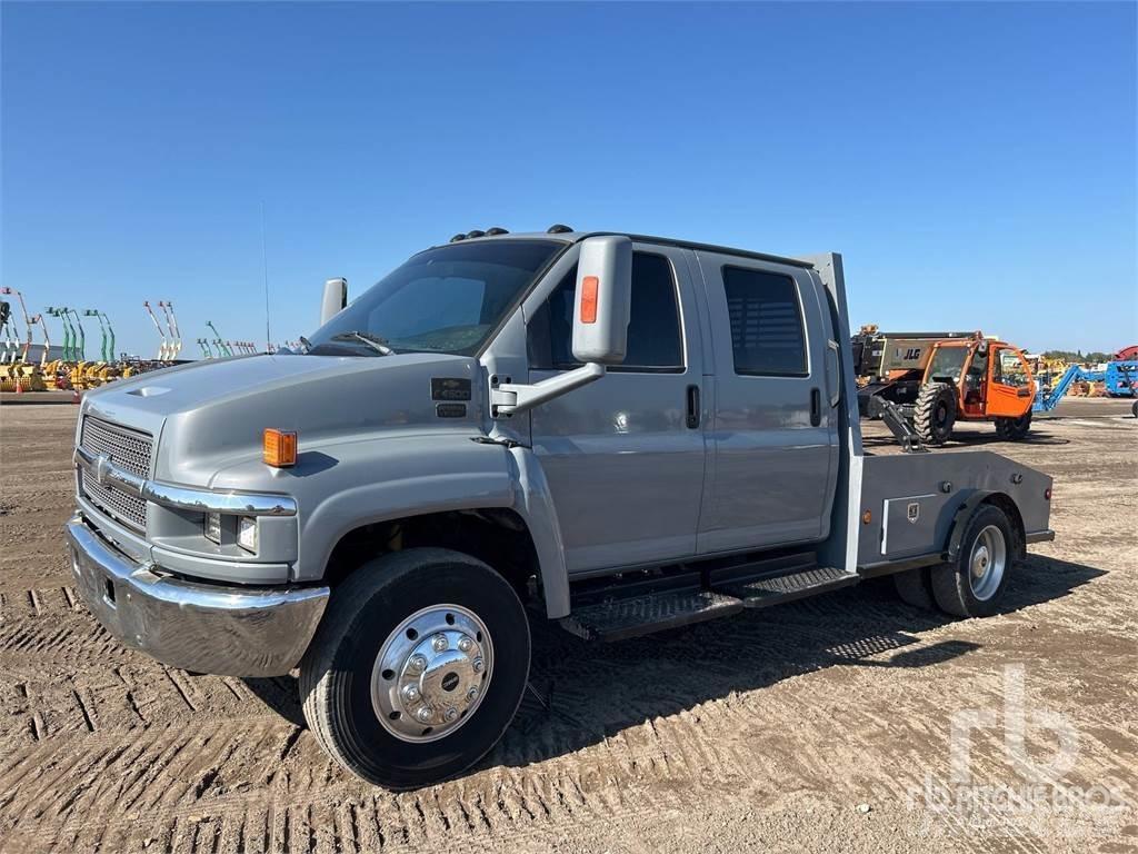 Chevrolet 4500 شاحنات مسطحة/مفصلية الجوانب