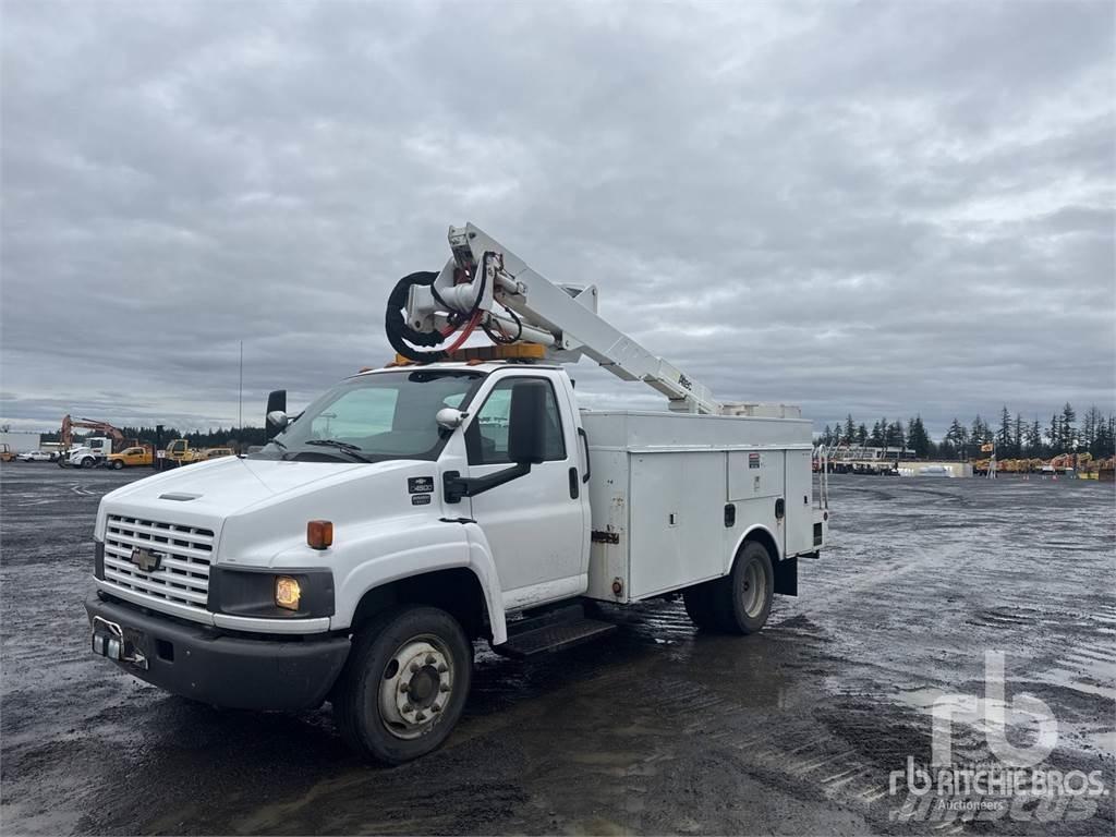 Chevrolet 4500 المنصات الهوائية المثبتة على مقطورة