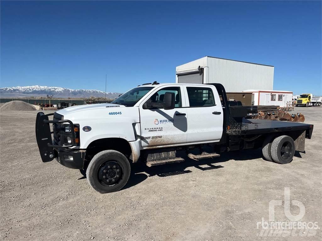 Chevrolet 4500 شاحنات مسطحة/مفصلية الجوانب