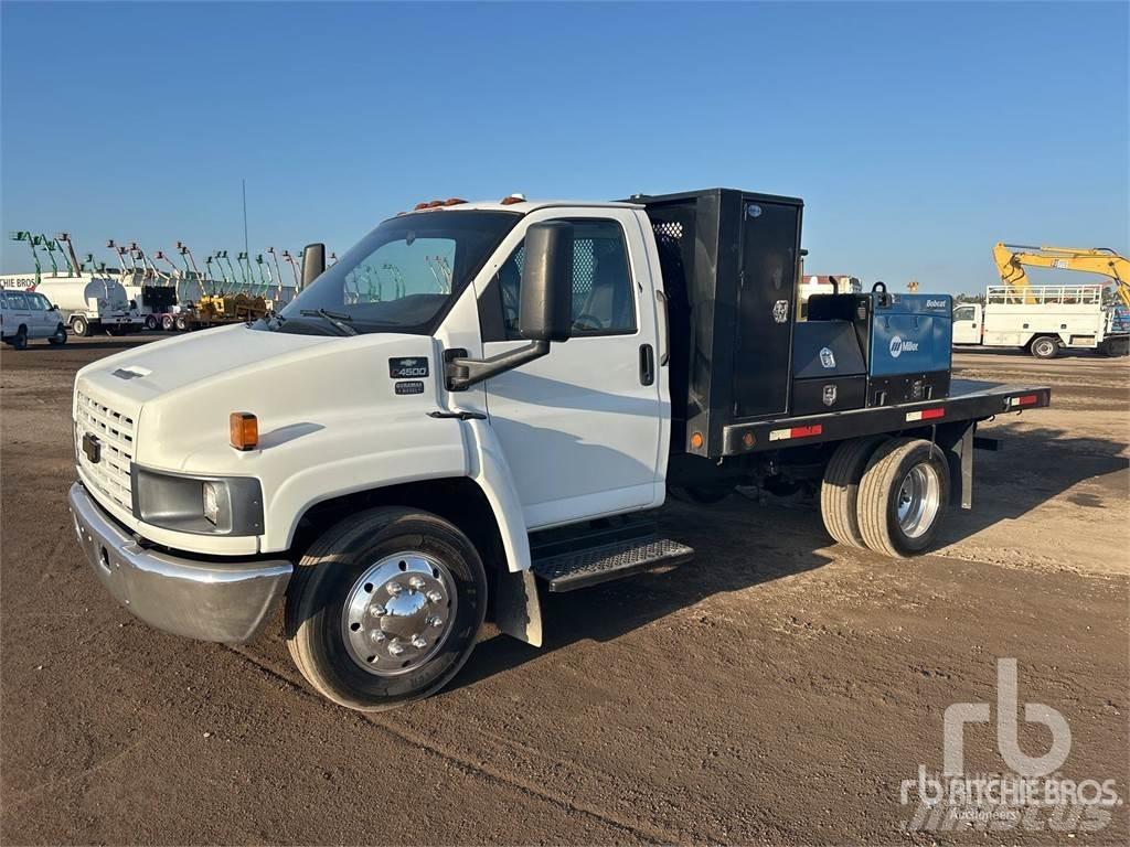 Chevrolet C4500 شاحنات مسطحة/مفصلية الجوانب