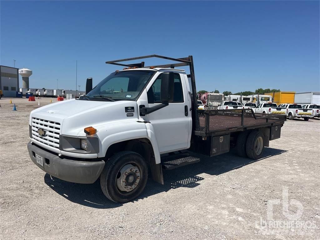 Chevrolet C4500 شاحنات مسطحة/مفصلية الجوانب