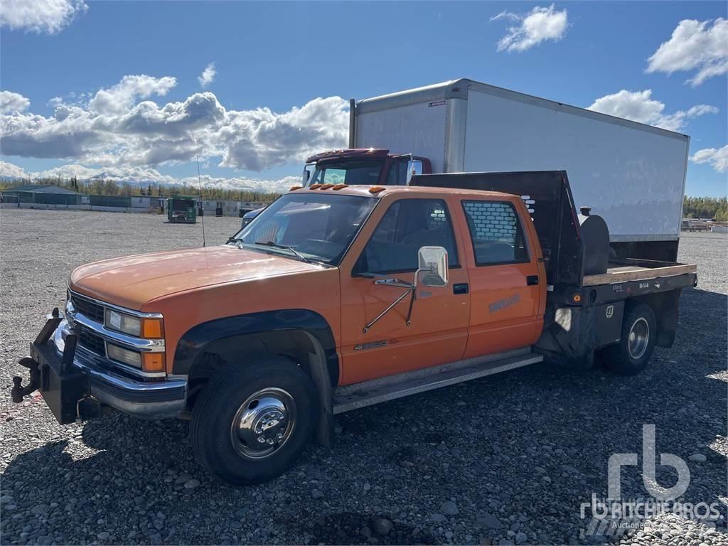 Chevrolet K3500 شاحنات مسطحة/مفصلية الجوانب
