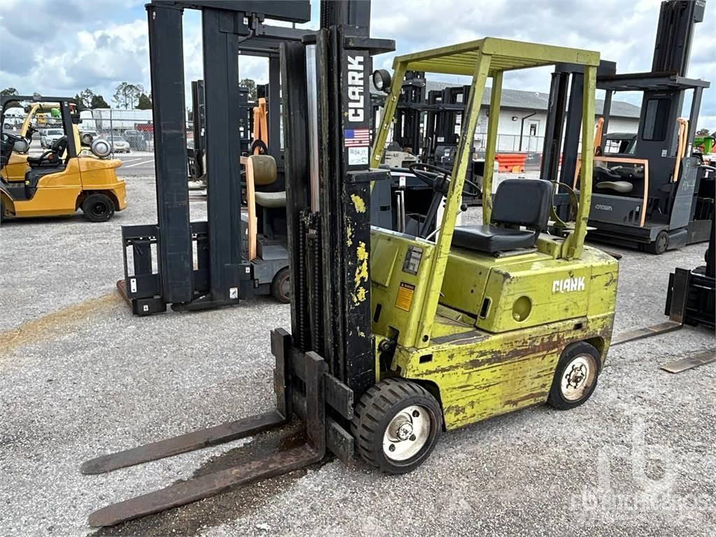 Clark C500-45 شاحنات الديزل