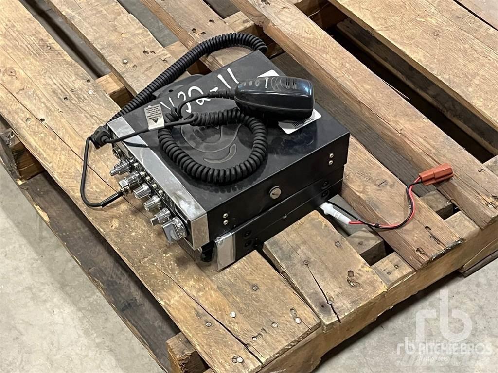 Cobra CB مكونات أخرى