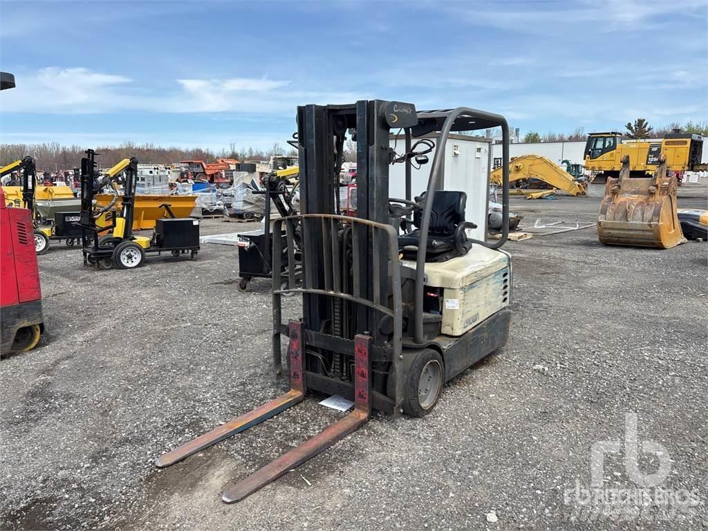 Crown SC4540-40 شاحنات ذات رافعات شوكية تعمل بالكهرباء