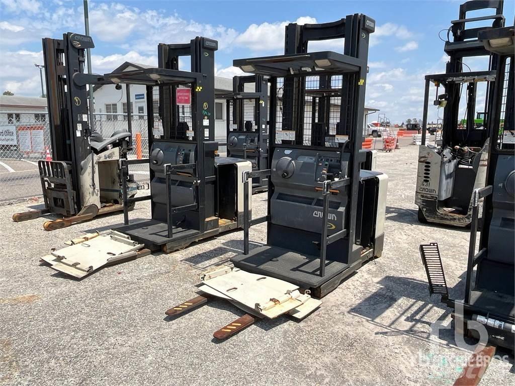 Crown SP3420-30 شاحنات ذات رافعات شوكية تعمل بالكهرباء
