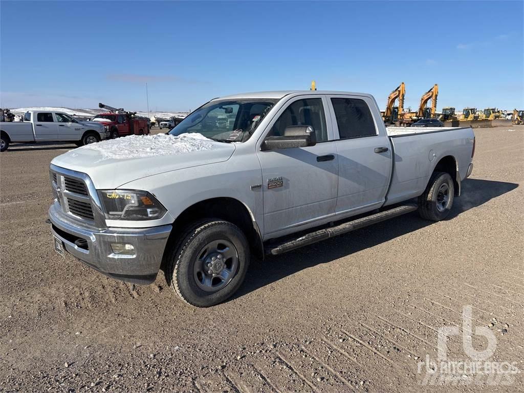 Dodge 2500 شاحنات خفيفة/مفصلية الجوانب