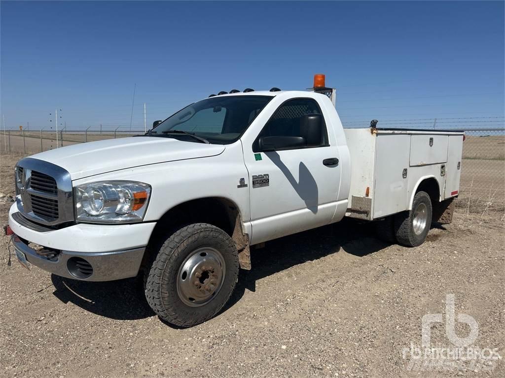 Dodge 3500 مركبات الأغراض العامة