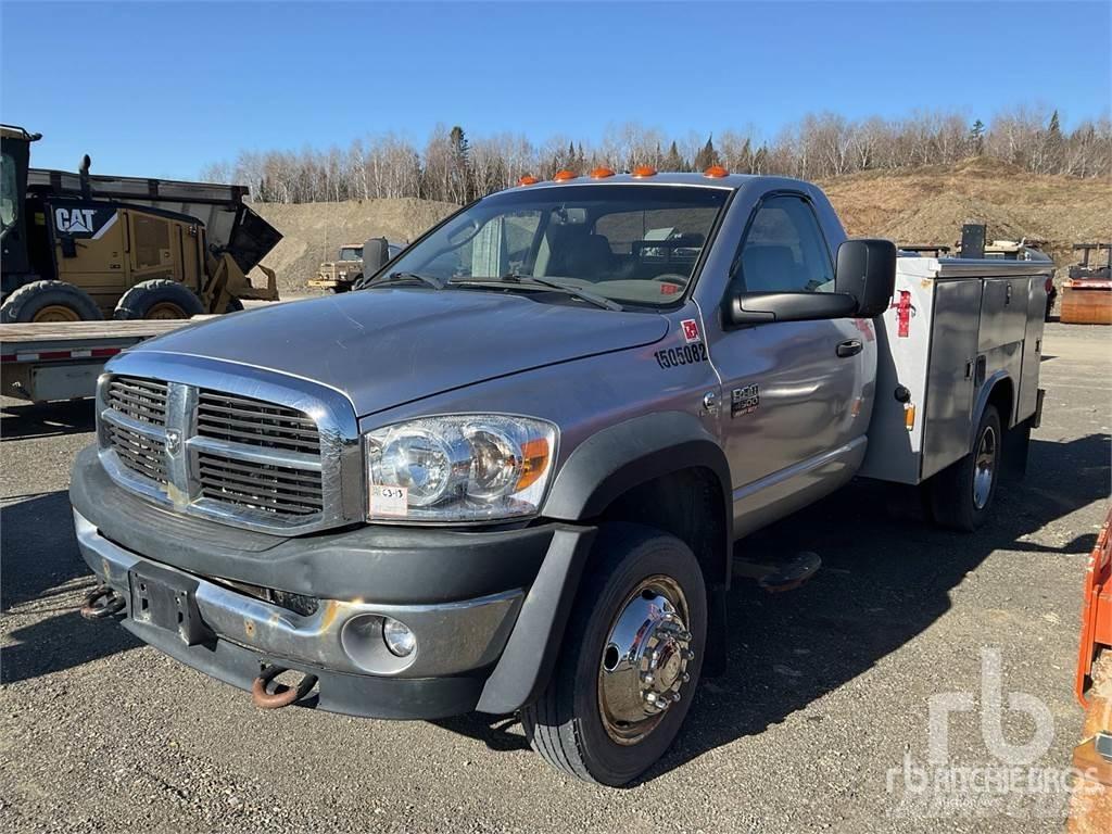Dodge 4500 مركبات الأغراض العامة