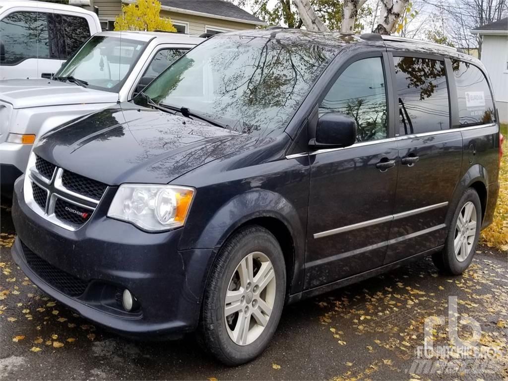 Dodge CARAVAN شاحنة مقفلة