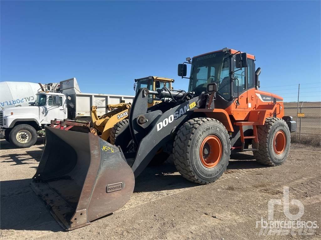 Doosan DL280-5 لوادر بعجل