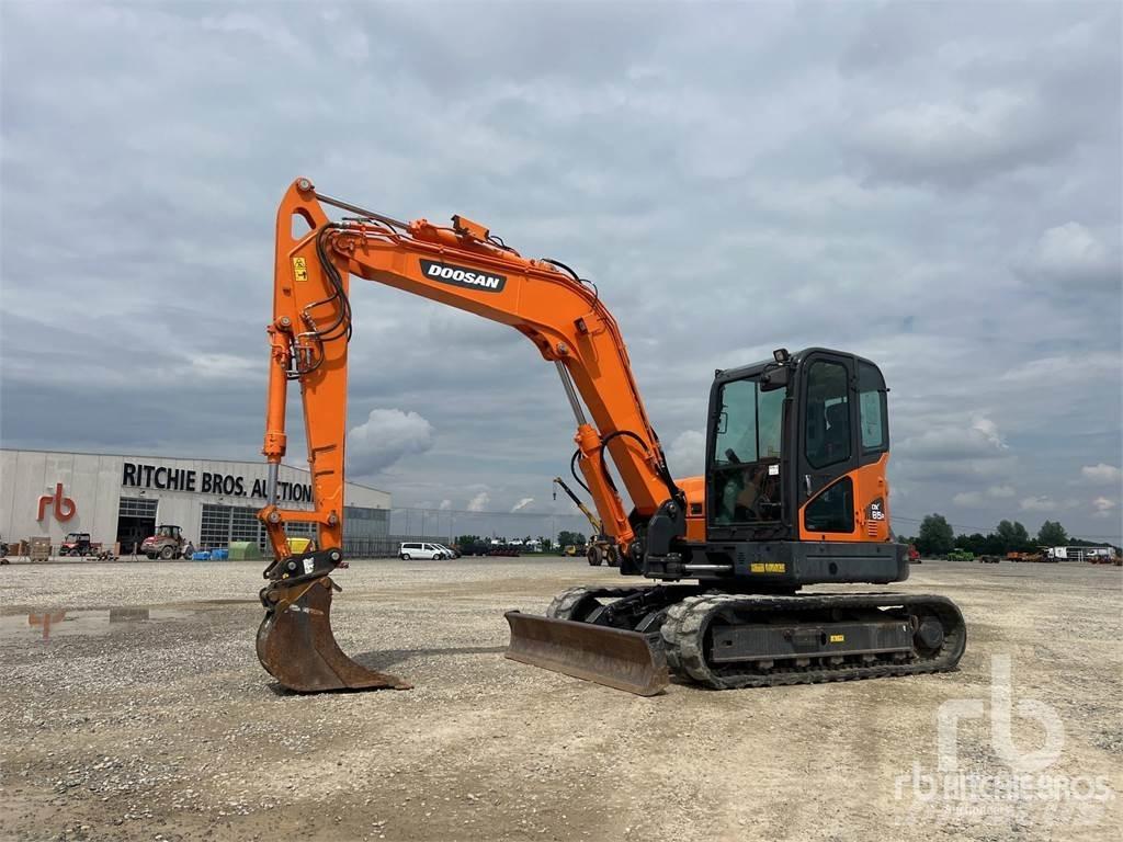 Doosan DX85R-3 حفارات زحافة