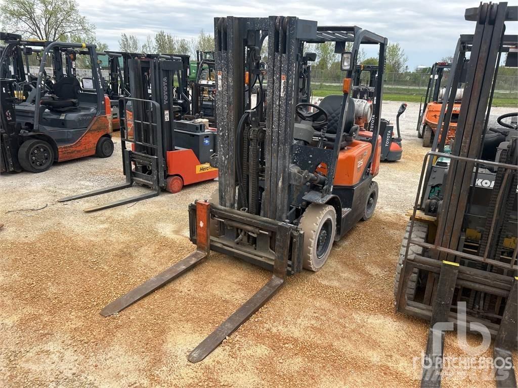 Doosan G25G شاحنات الديزل