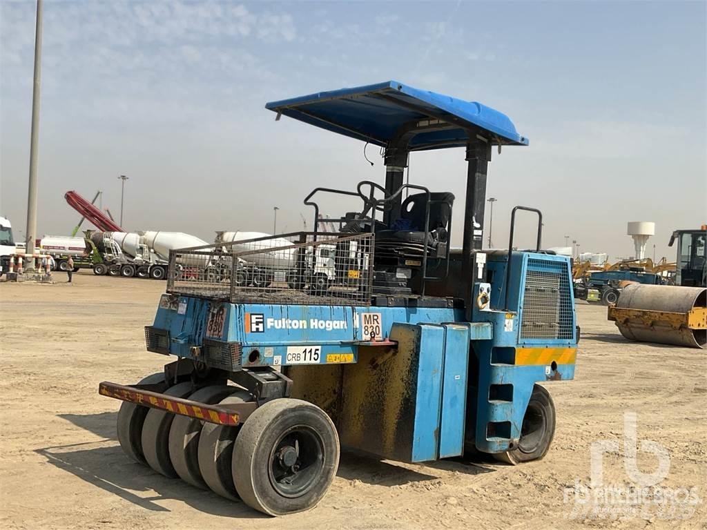 Dynapac CP142 مداحل أحادية الأسطوانة