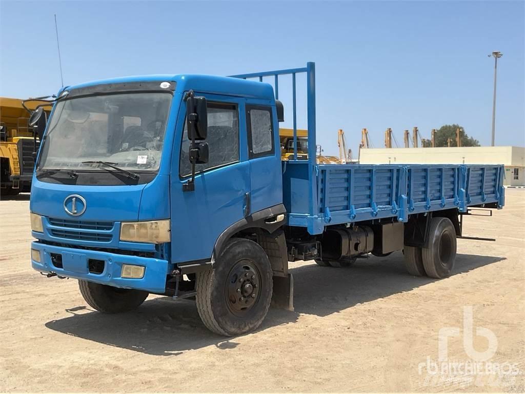 FAW 1120P9K2L3E شاحنات مسطحة/مفصلية الجوانب