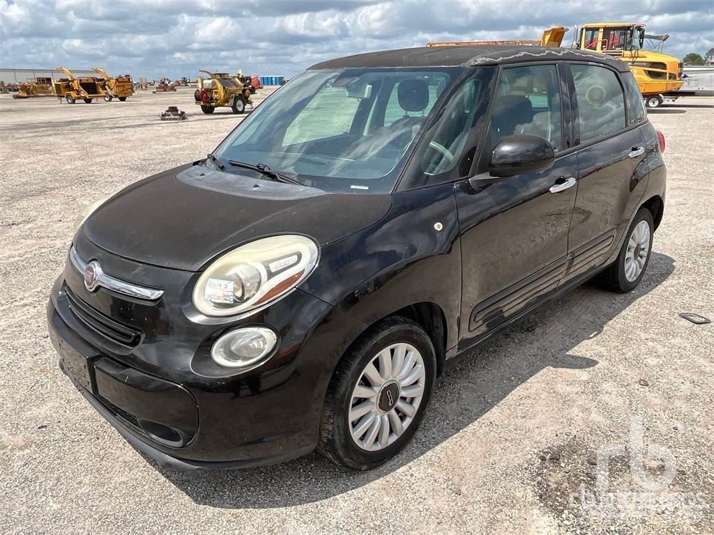 Fiat 500L سيارات