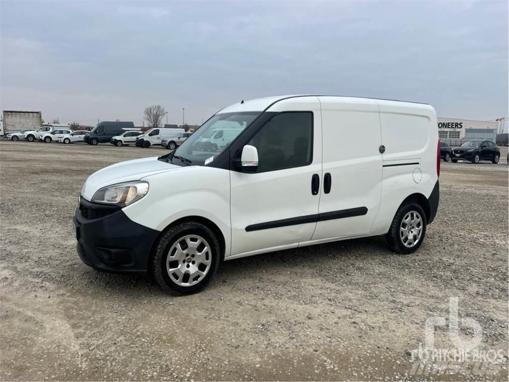 Fiat DOBLO شاحنة مقفلة