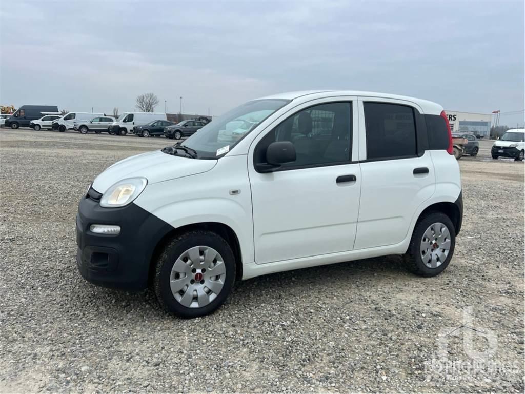 Fiat PANDA شاحنة مقفلة