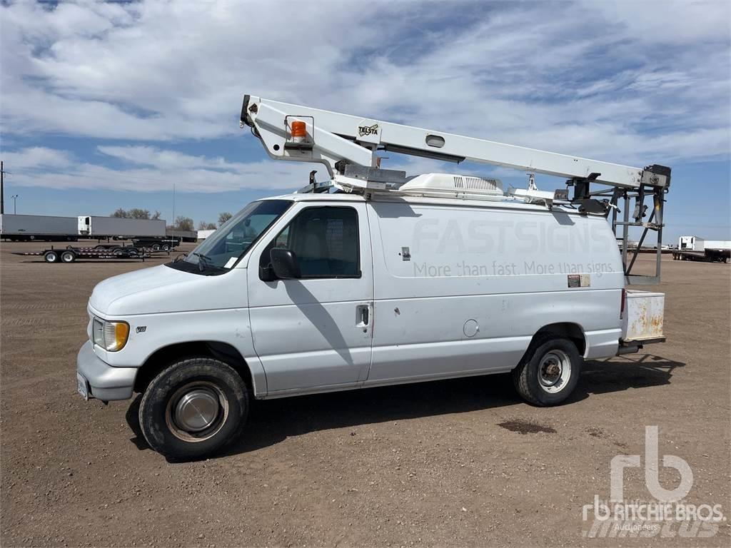 Ford E-350 المنصات الهوائية المثبتة على مقطورة