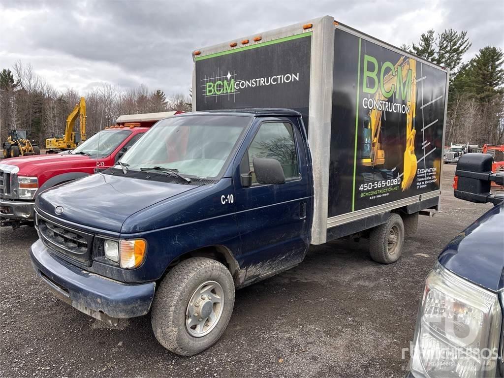 Ford E-350 مركبات الأغراض العامة