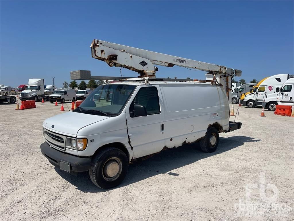 Ford E-350 المنصات الهوائية المثبتة على مقطورة