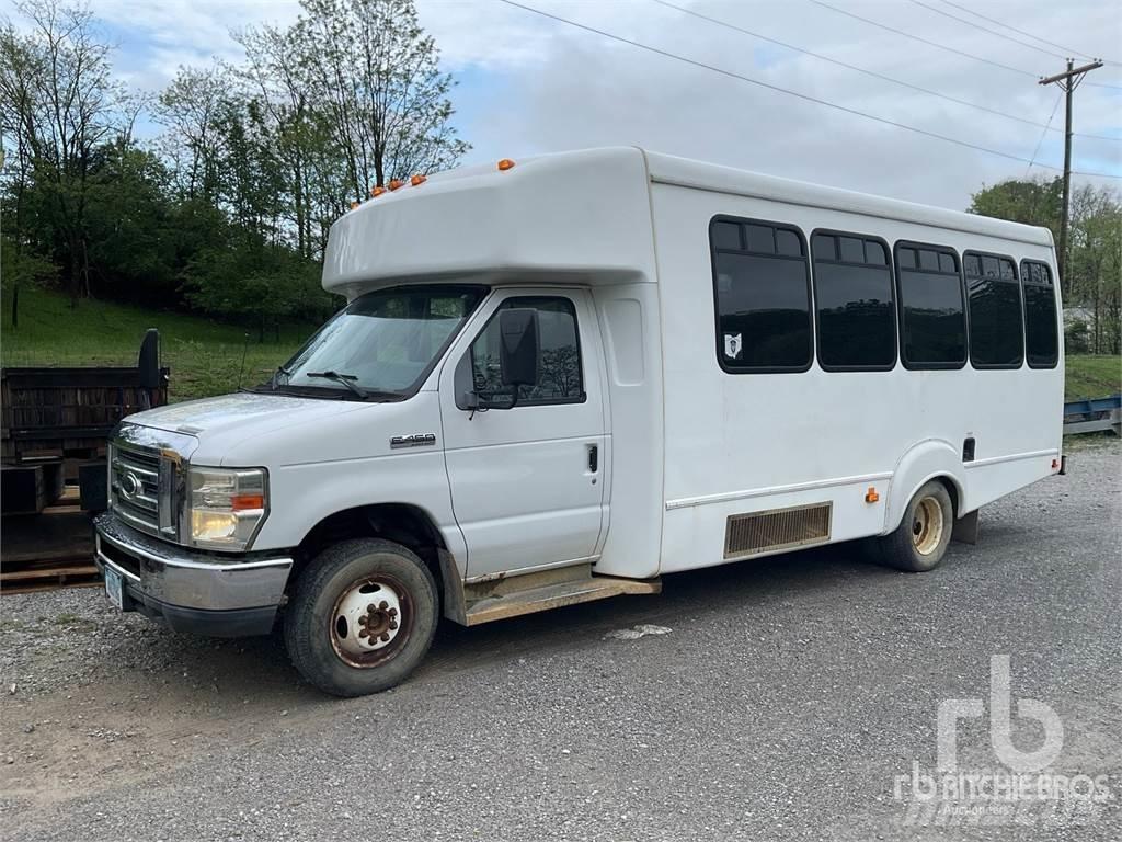 Ford E-450 حافلة داخل المدينة