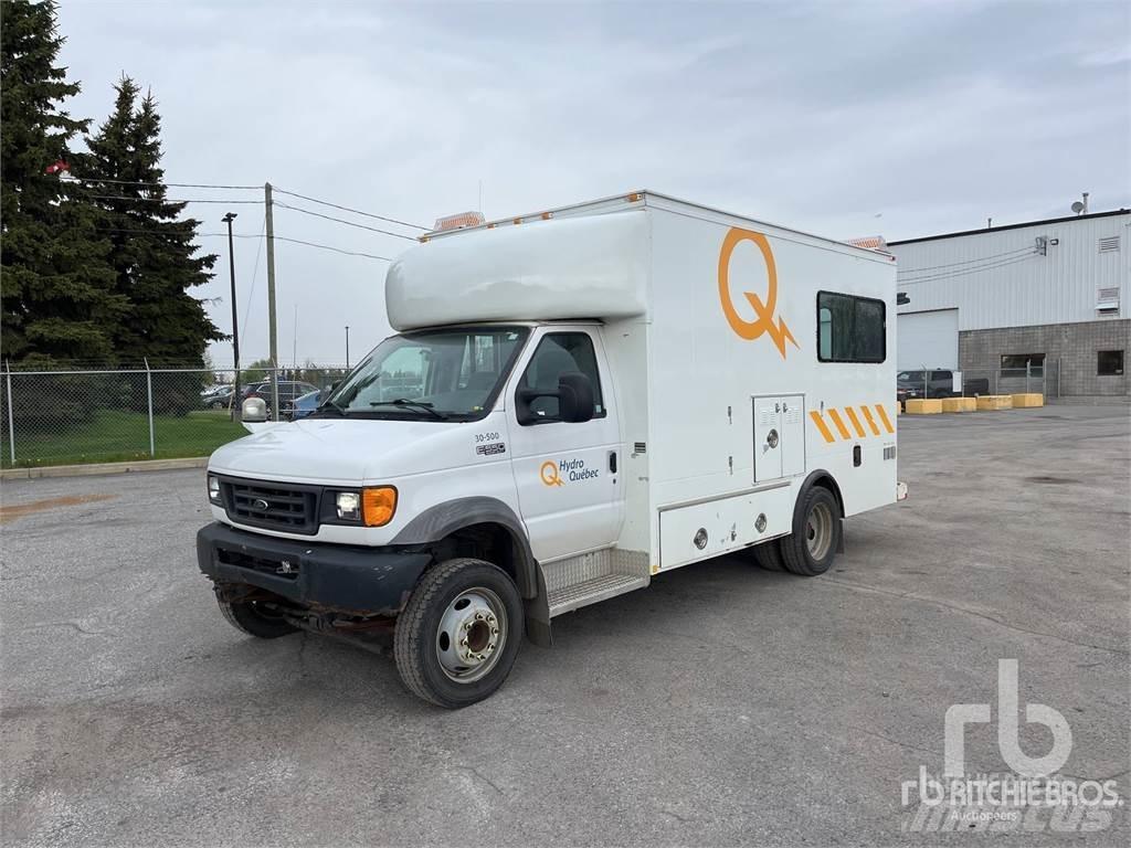 Ford E-550 مركبات الأغراض العامة