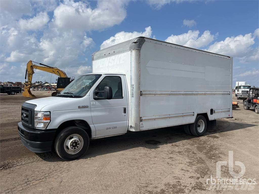 Ford E350 شاحنة مقفلة